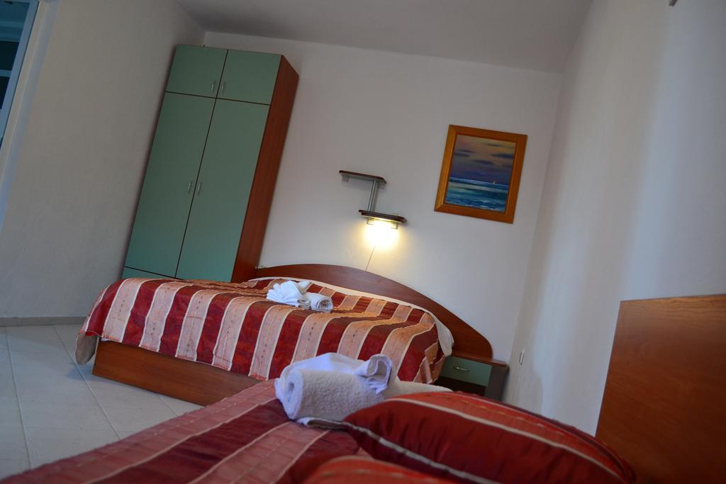 Family Hotel Magnolia Balçık Oda fotoğraf