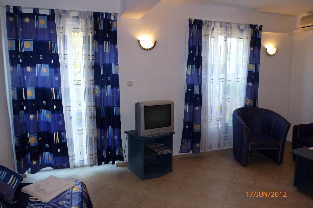 Family Hotel Magnolia Balçık Oda fotoğraf