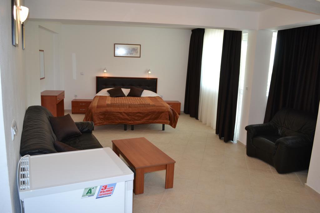 Family Hotel Magnolia Balçık Dış mekan fotoğraf