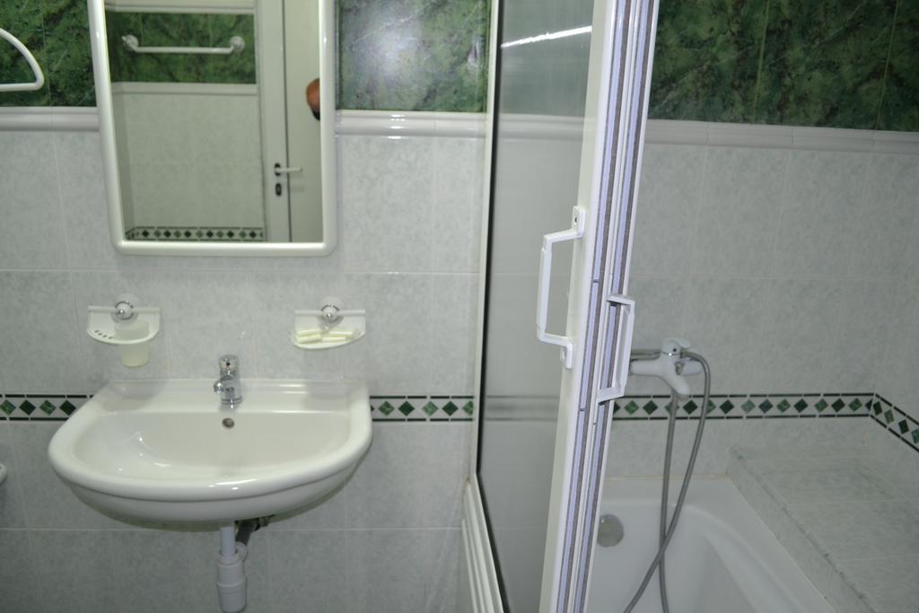 Family Hotel Magnolia Balçık Oda fotoğraf