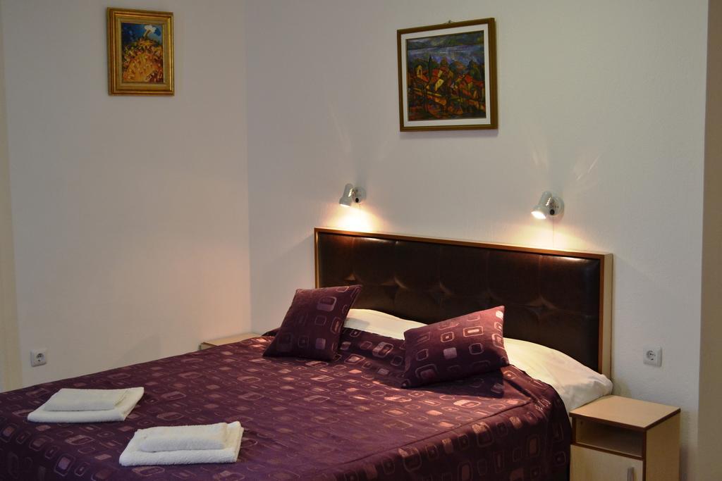 Family Hotel Magnolia Balçık Oda fotoğraf
