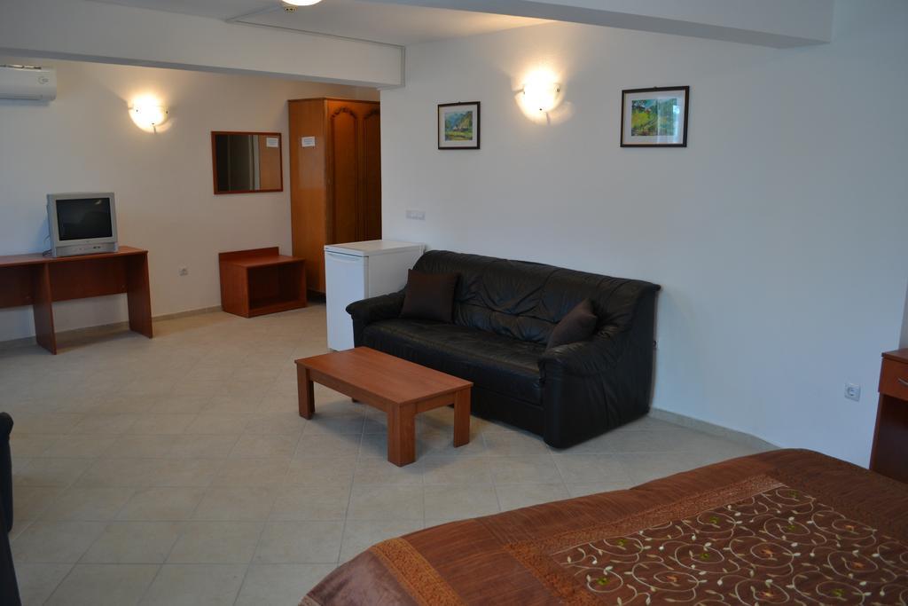 Family Hotel Magnolia Balçık Dış mekan fotoğraf