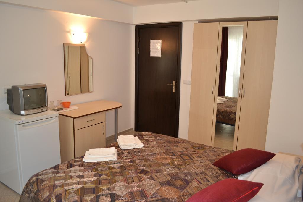Family Hotel Magnolia Balçık Oda fotoğraf