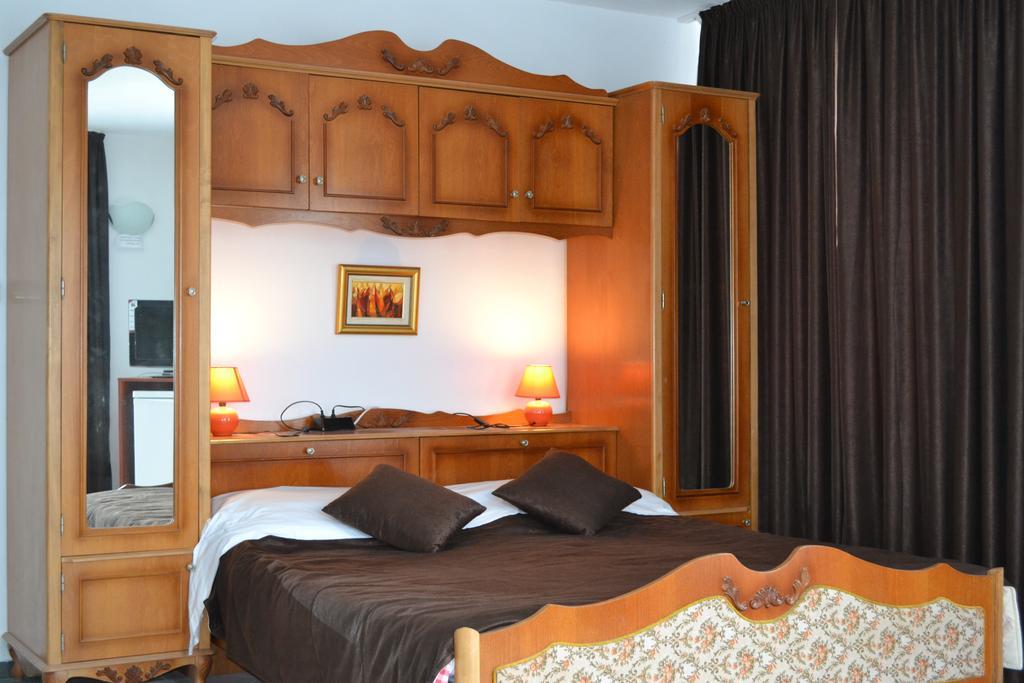 Family Hotel Magnolia Balçık Oda fotoğraf