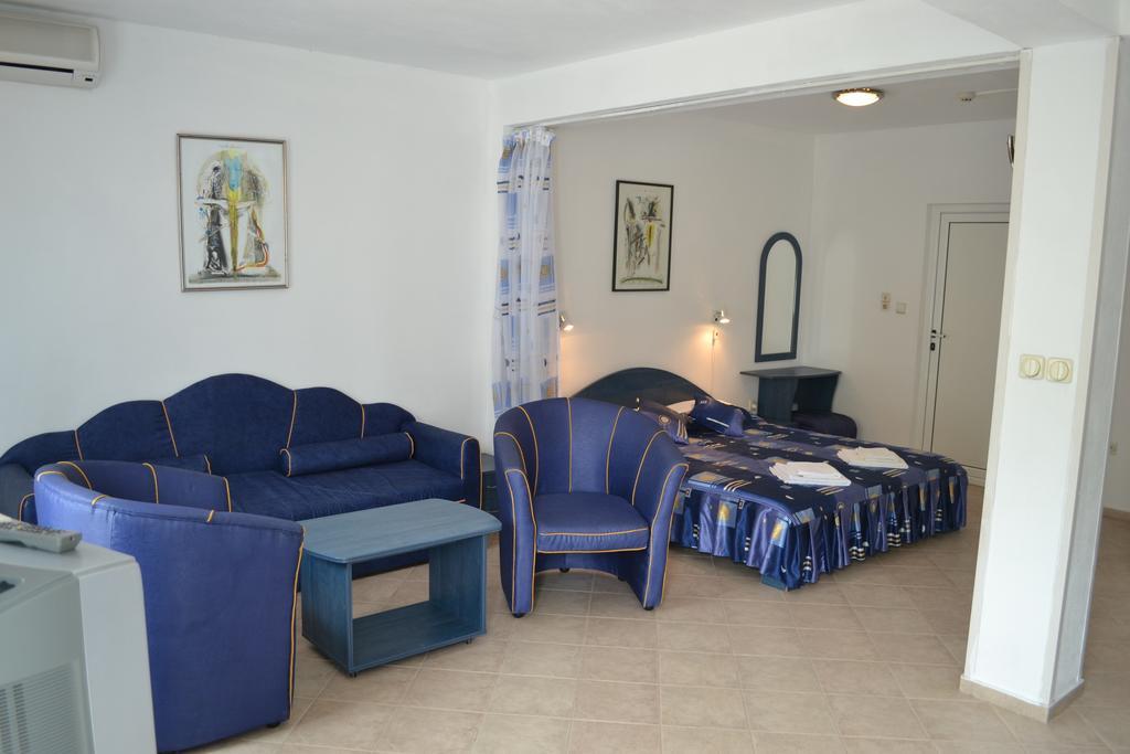 Family Hotel Magnolia Balçık Oda fotoğraf